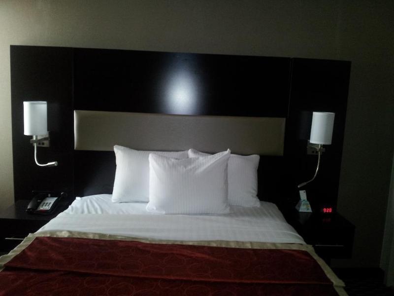 Howard Johnson By Wyndham Jamaica Ny Near Airtrain Jfk นิวยอร์ก ภายนอก รูปภาพ