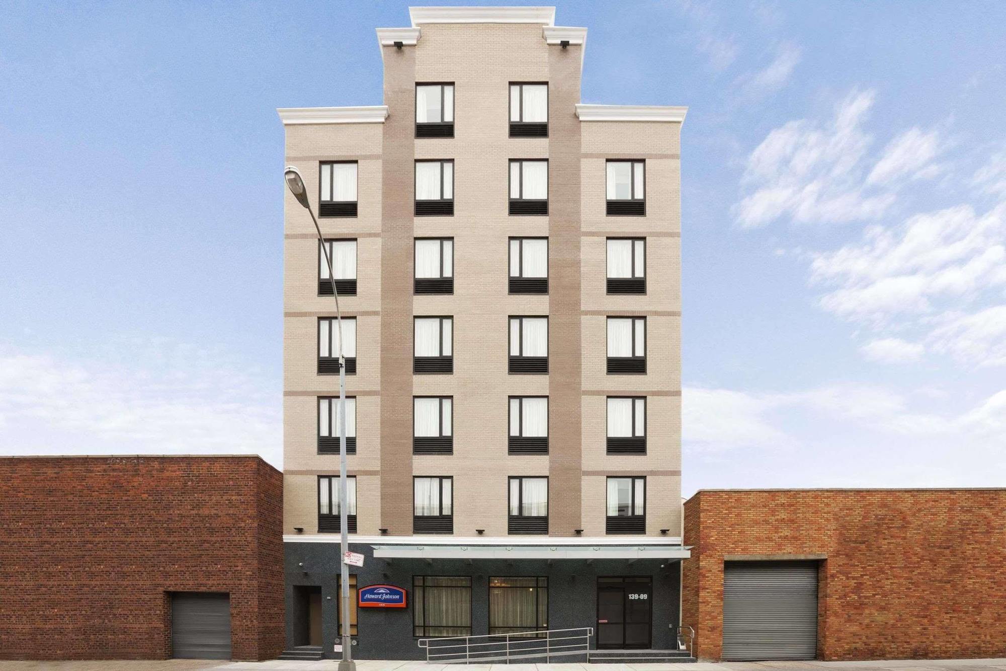 Howard Johnson By Wyndham Jamaica Ny Near Airtrain Jfk นิวยอร์ก ภายนอก รูปภาพ